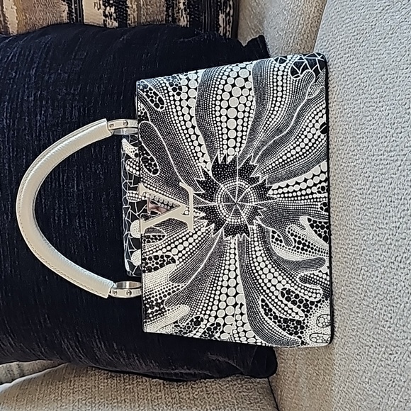 Limited Edition LVxYK 1 of 50 Made Capucines MM - Picture 1 of 13